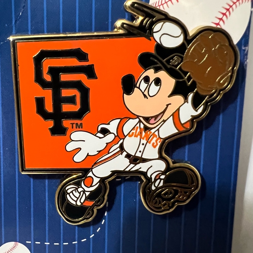 Disney Mickey Mouse San Francisco Giants Trading Pin 2008